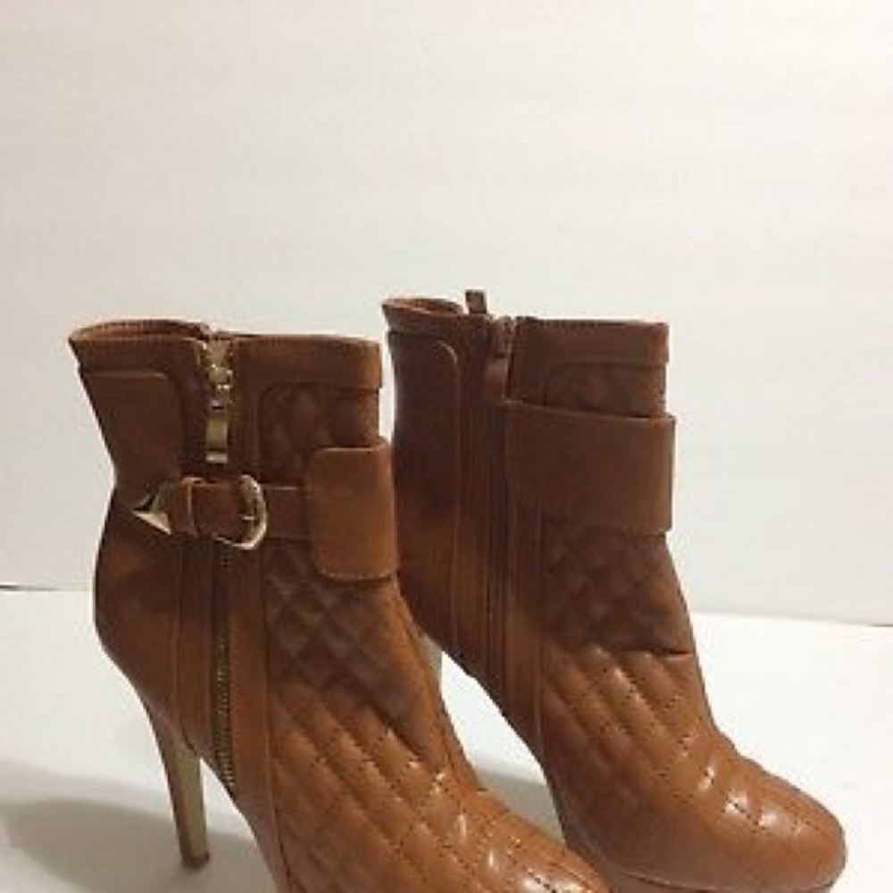 Boots Women’s Forever Tan Ankle Heel Boots Size 8 1/2